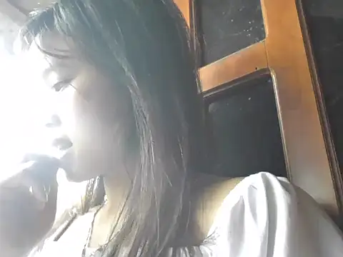 Ngoc-bbi online show from 05/02/26, 10:09