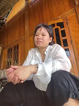 Ngoc-bbi online show from 05/05/26, 10:56