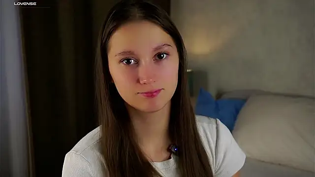 MelaniSeiver online show from 10/24/25, 01:03