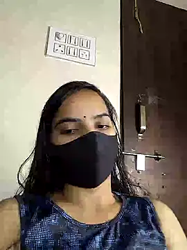 Snapshot of Savita2310 chatting on 10/12/25, 06:07 Savita2310 online show from 10/12/25, 06:07