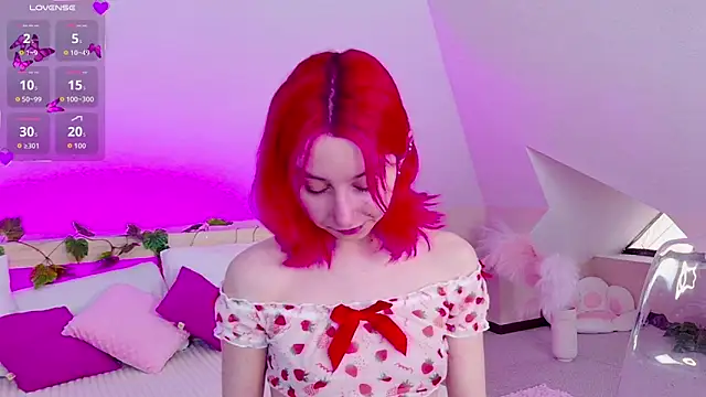 Snapshot of Liann_Stark chatting on 04/12/26, 07:13 Liann Stark online show from 04/12/26, 07:13