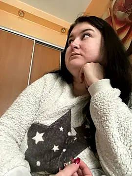 Snapshot of DazzzlingDame chatting on 01/18/26, 12:42 DazzzlingDame online show from 01/18/26, 12:42