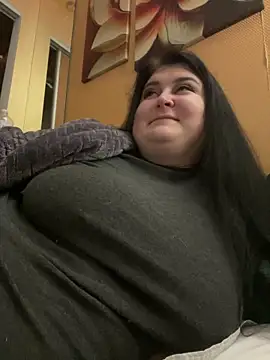 Snapshot of DazzzlingDame chatting on 02/10/26, 05:28 DazzzlingDame online show from 02/10/26, 05:28