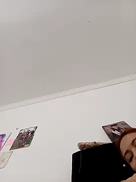 dulcelatin21 online show from 10/17/25, 02:30