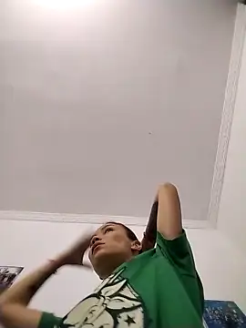 dulcelatin21 online show from 10/25/25, 05:08