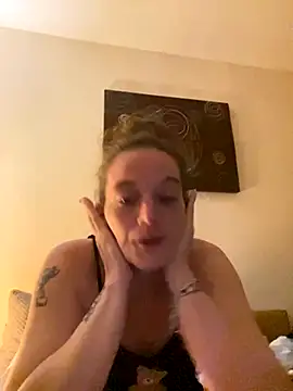 Snapshot of kittykatbean chatting on 11/09/25, 05:11 kittykatbean online show from 11/09/25, 05:11