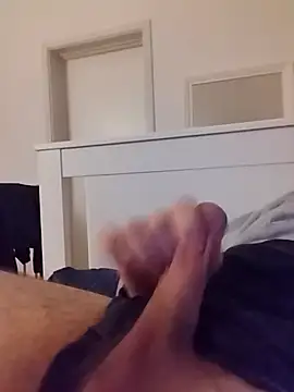 NewJoiner online show from 02/13/26, 06:37