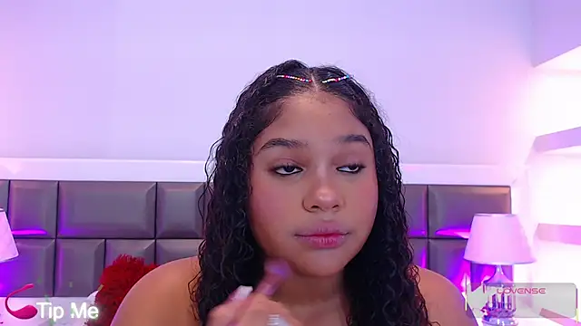 LennaEvans online show from 11/26/25, 11:00