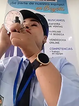 Snapshot of MAYE__13 chatting on 10/30/25, 12:28 MAYE 13 online show from 10/30/25, 12:28