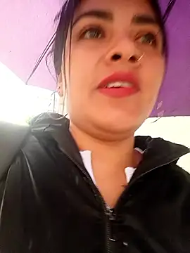 Snapshot of MAYE__13 chatting on 11/28/25, 12:08 MAYE 13 online show from 11/28/25, 12:08