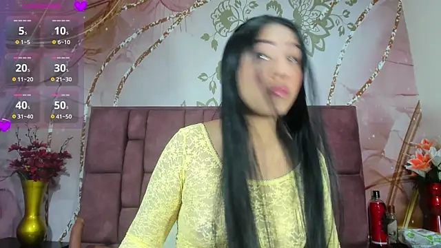 Snapshot of luna_maisonn chatting on 01/17/26, 04:28 luna maisonn online show from 01/17/26, 04:28