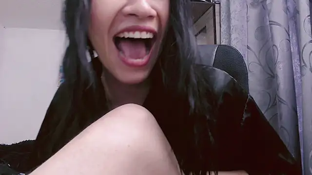 Snapshot of scarlett_vonrose chatting on 09/13/25, 08:41 scarlett vonrose online show from 09/13/25, 08:41