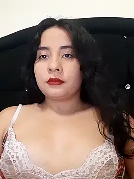 Snapshot of Yuli-27 chatting on 02/23/26, 03:15 Yuli-27 online show from 02/23/26, 03:15