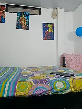 zoe stp latina online show from 11/11/25, 06:19