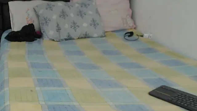 zoe stp latina online show from 11/27/25, 07:16