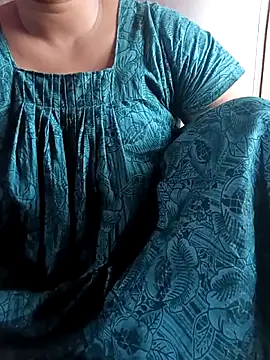 Aaradhya Sharma online show from 10/11/25, 10:58