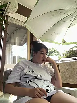 Snapshot of ilaria_miss98 chatting on 06/09/26, 12:39 ilaria miss98 online show from 06/09/26, 12:39