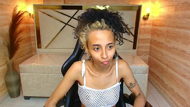 Agnis ink r online show from 11/15/25, 01:36