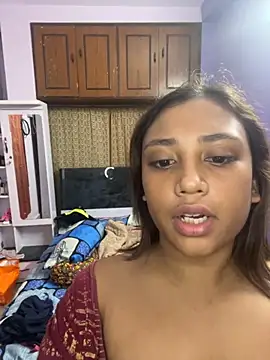 Snapshot of goodvibesonly44445 chatting on 10/29/25, 02:08 goodvibesonly44445 online show from 10/29/25, 02:08