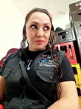 Snapshot of VERONICA__03 chatting on 09/17/25, 02:41 VERONICA 03 online show from 09/17/25, 02:41