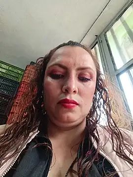 Snapshot of VERONICA__03 chatting on 10/10/25, 04:17 VERONICA 03 online show from 10/10/25, 04:17