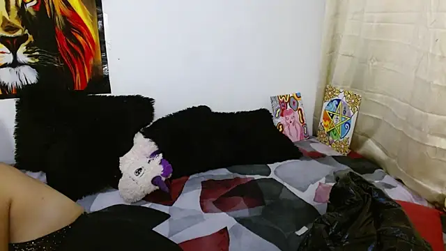 Divinejewel444 online show from 12/18/25, 08:20