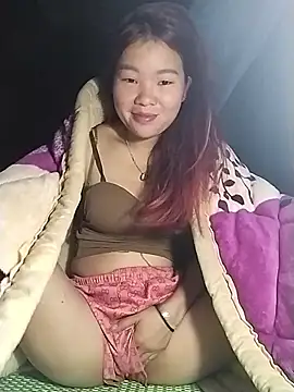 lylylove online show from 11/27/25, 08:33