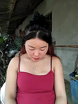 lylylove online show from 07/10/26, 12:15