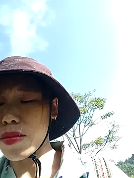 Ngocmi909 online show from 10/09/25, 01:14