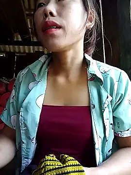 Ngocmi909 online show from 10/18/25, 12:02