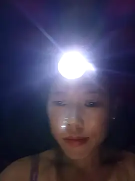 Ngocmi909 online show from 10/25/25, 12:56