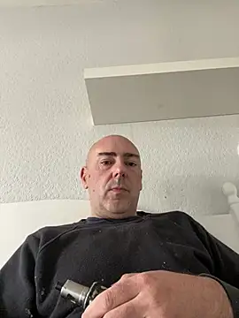 Snapshot of Richmcgee chatting on 04/12/26, 11:37 Richmcgee online show from 04/12/26, 11:37