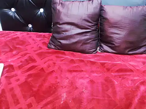 Snapshot of AppleAss02 chatting on 02/14/26, 07:21 AppleAss02 online show from 02/14/26, 07:21