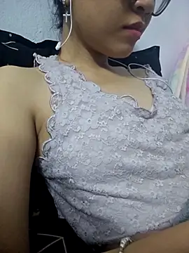 Snapshot of _Thaotam_ chatting on 10/10/25, 11:09  Thaotam  online show from 10/10/25, 11:09