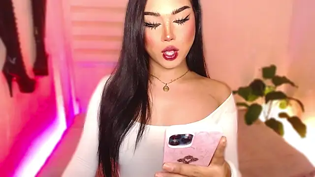 Snapshot of MissRumi_Hunter chatting on 02/01/26, 05:22 MissRumi Hunter online show from 02/01/26, 05:22