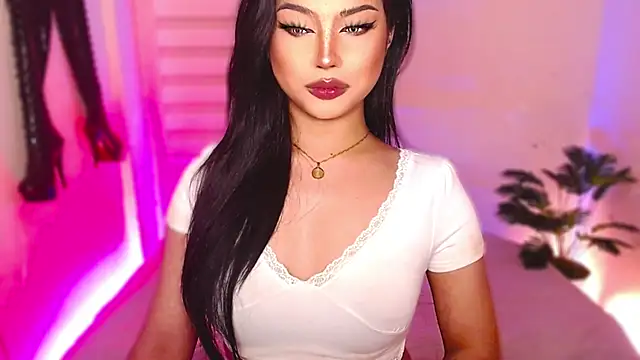 Snapshot of MissRumi_Hunter chatting on 03/05/26, 10:06 MissRumi Hunter online show from 03/05/26, 10:06