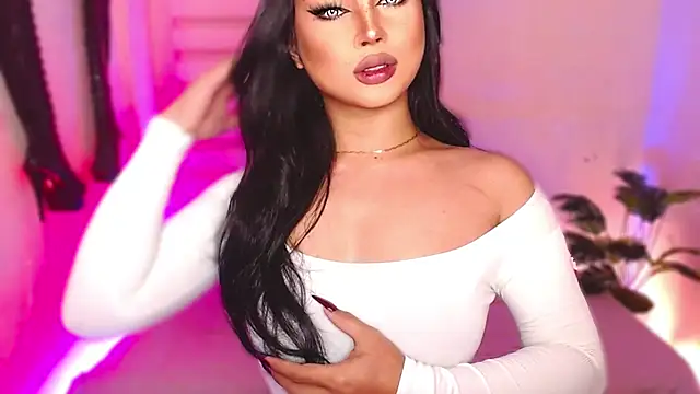 Snapshot of MissRumi_Hunter chatting on 03/11/26, 09:21 MissRumi Hunter online show from 03/11/26, 09:21