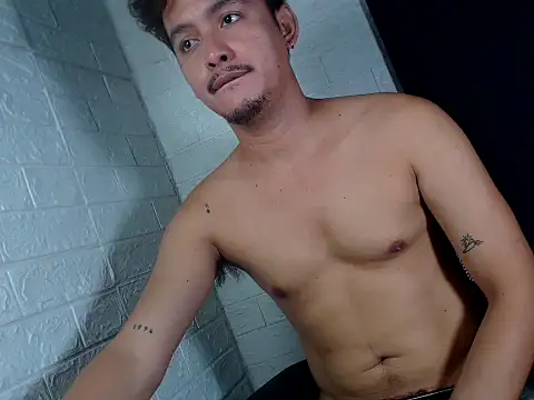 Snapshot of Tempting_jon chatting on 02/15/26, 08:13 Tempting jon online show from 02/15/26, 08:13