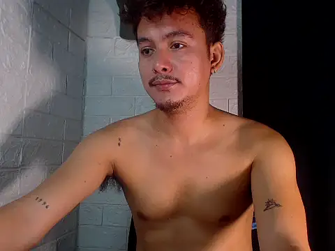 Snapshot of Tempting_jon chatting on 02/16/26, 05:36 Tempting jon online show from 02/16/26, 05:36