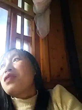 miss-su online show from 10/27/25, 01:20