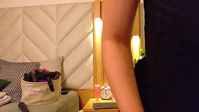 Zafiro Gem  online show from 09/15/25, 08:31