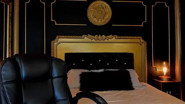 aitana johns online show from 12/15/25, 12:20