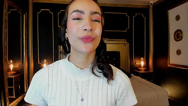 aitana johns online show from 12/17/25, 12:11