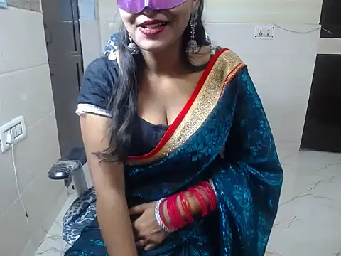  LoveBirds online show from 05/09/26, 06:35