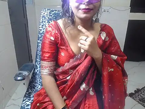  LoveBirds online show from 05/14/26, 06:04