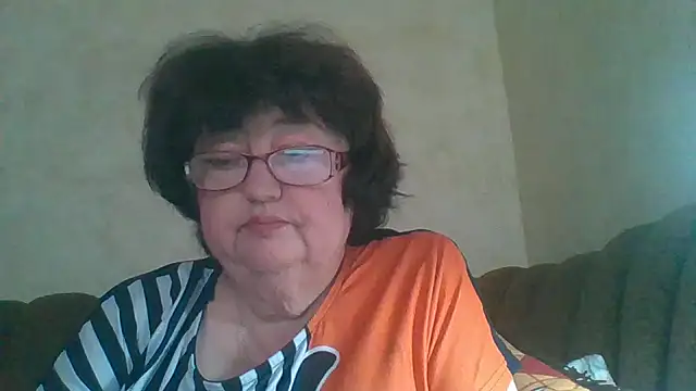 Snapshot of MilaSky5303 chatting on 09/25/25, 09:46 MilaSky5303 online show from 09/25/25, 09:46