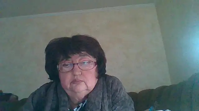 Snapshot of MilaSky5303 chatting on 10/01/25, 11:05 MilaSky5303 online show from 10/01/25, 11:05