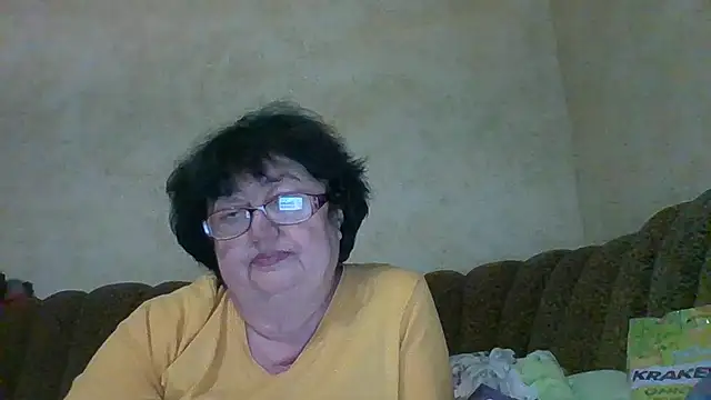 Snapshot of MilaSky5303 chatting on 11/13/25, 04:06 MilaSky5303 online show from 11/13/25, 04:06