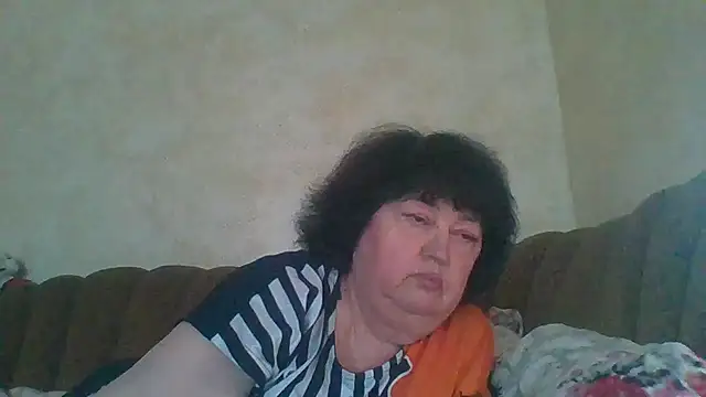 Snapshot of MilaSky5303 chatting on 11/26/25, 09:10 MilaSky5303 online show from 11/26/25, 09:10