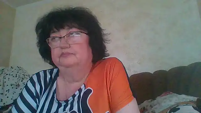 Snapshot of MilaSky5303 chatting on 11/27/25, 09:22 MilaSky5303 online show from 11/27/25, 09:22